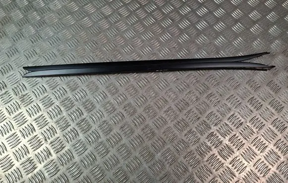 KIA Sorento Windshield trim 86132C5000 86131C5000