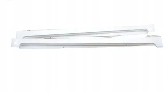Toyota Avensis T270 sill trim set (inner) 