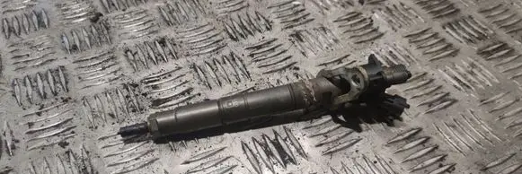 Volvo S60 Fuel injector 31303238