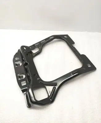 Peugeot 2008 I Other engine bay part 725027 13314