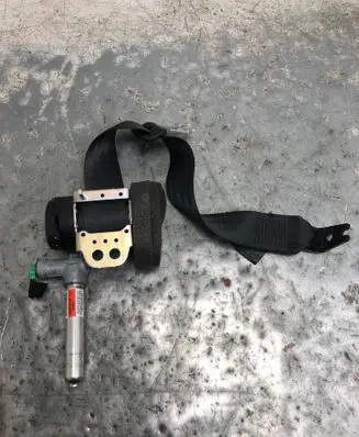 Volvo C30 Rear seatbelt 31351433BILI 31351433