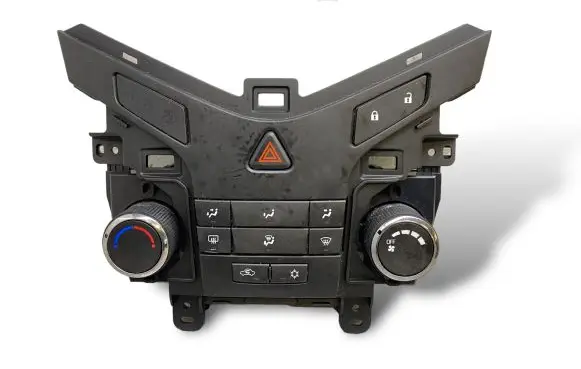Chevrolet Cruze Climate control unit 7054 87054811130 3870578