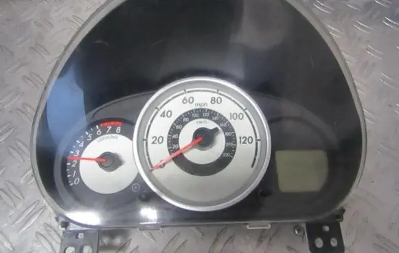 Mazda 2 Speedometer (instrument cluster) d01j55430 k9001