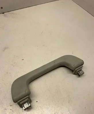 Audi A4 S4 B8 8K Front interior roof grab handle 8R0857607H 8R0857607