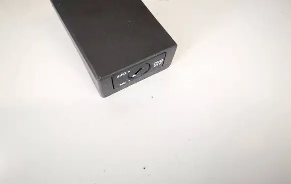 Passenger airbag on/off switch