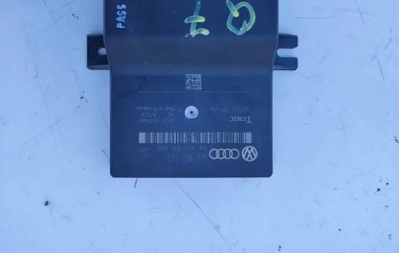 Audi Q7 4L Central body control module 4L0907468 401324 4L0910468