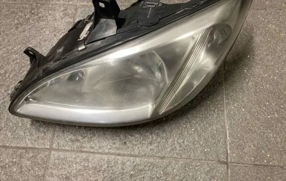 Mercedes-Benz Vito Viano W639 Headlight/headlamp 24669900 24670100L