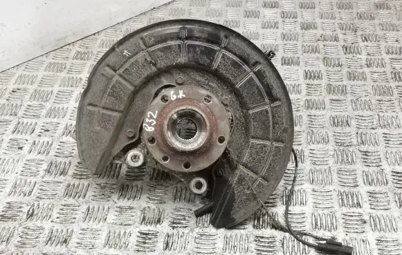 Jeep Cherokee Rear wheel hub