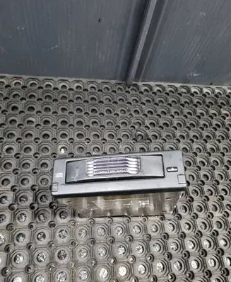 BMW 5 E60 E61 CD/DVD changer 6986081 020469 65126986081