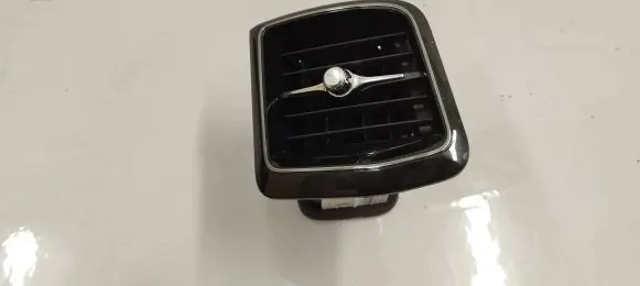 Volvo XC60 Dashboard side air vent grill/cover trim 31477273