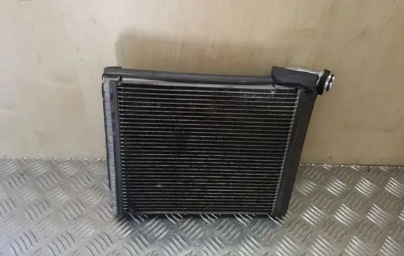 Air conditioning (A/C) radiator (interior)