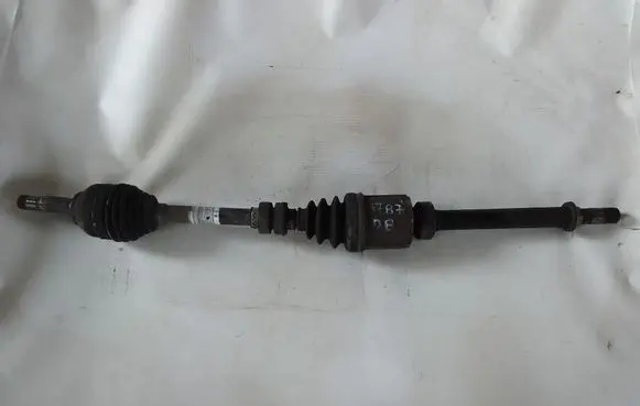 Nissan Qashqai Front driveshaft 39100JD52B