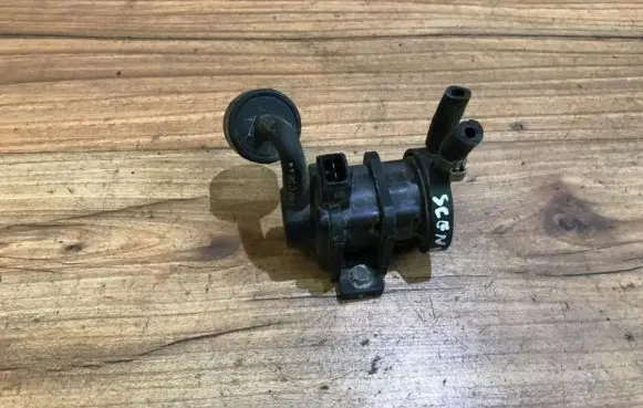 Renault Scenic I Turbo solenoid valve 7700103403 4534375