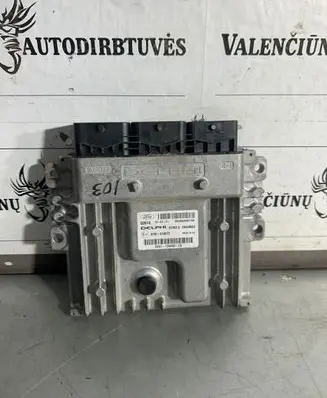 Ford Kuga II Engine control unit/module 28440063 97RI010012 DV4112A650ck