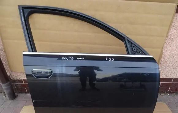 Audi A6 S6 C6 4F Front door