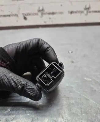 Sensor