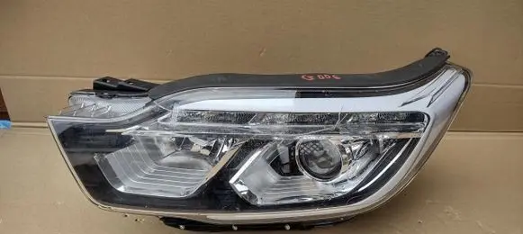 SsangYong Rexton Headlight/headlamp 83101
