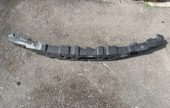 Front bumper foam support bar