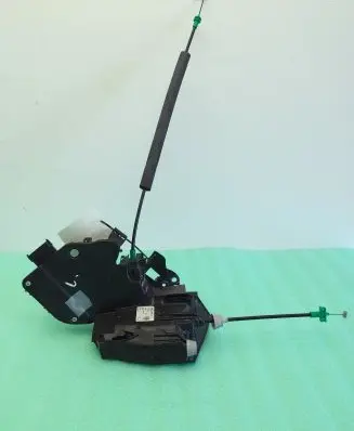 Jaguar F-Pace Rear door lock HK8324995DC