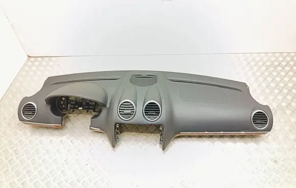 Mercedes-Benz GL X164 Dashboard P16905103S128 0028612