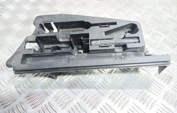Audi A6 S6 C6 4F Tool box 4F5012111