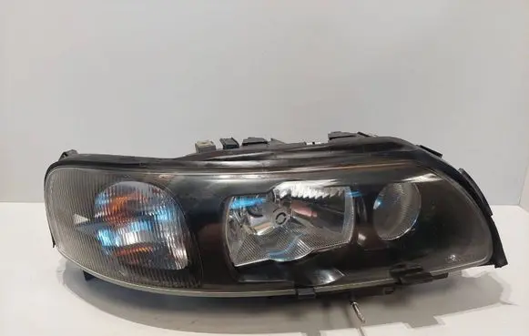 Volvo V70 Headlight/headlamp 8693657 89008267 125802A01