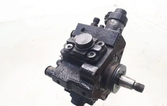 Hyundai i30 Fuel injection high pressure pump 0445010206 331002A420