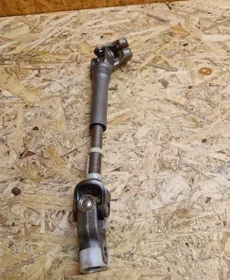 Nissan Juke I F15 Steering column universal joint