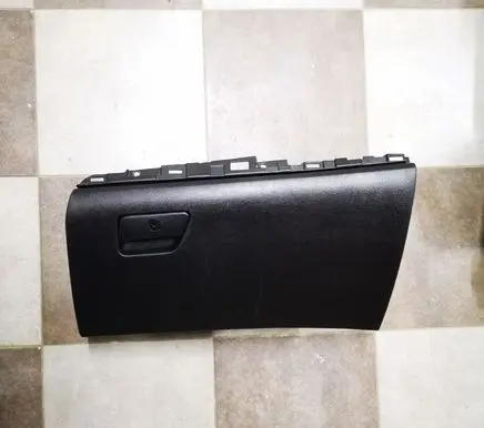 Ford Fusion II Glove box L0210562BA03ZHE DS73F06010 DS7313570A