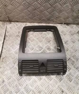Volkswagen Touran I Dash center air vent grill 1t1819728b