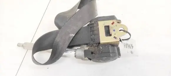 Audi A4 S4 B5 8D Front seatbelt 8D0857705A