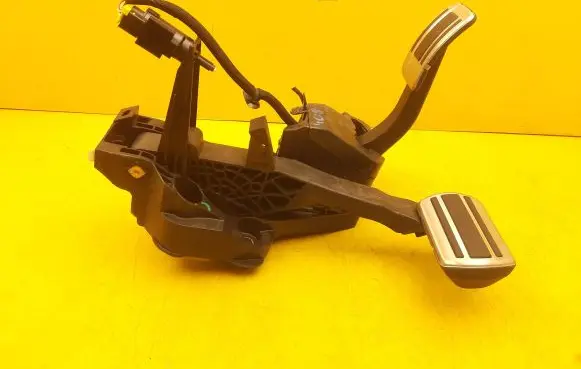 Peugeot 408 P54 Accelerator throttle pedal 9674829180 9829019980