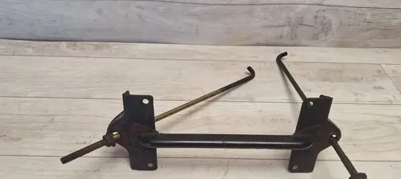 Mitsubishi Outlander Battery bracket 