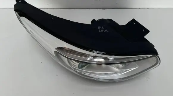 KIA Soul Headlight/headlamp 92102-E4