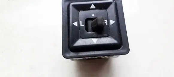 Mitsubishi Galant Wing mirror switch 2775