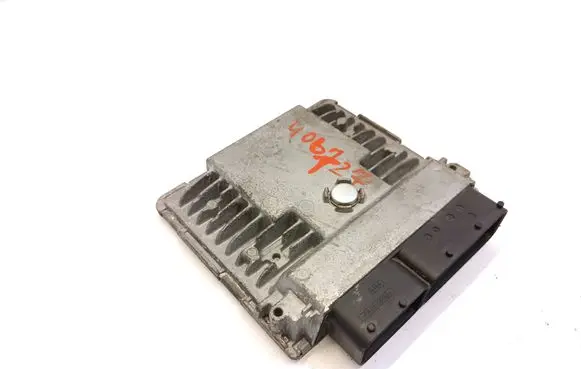 Skoda Fabia Mk2 (5J) Engine control unit/module 03F906070HP 03F907309AL 5WP44845
