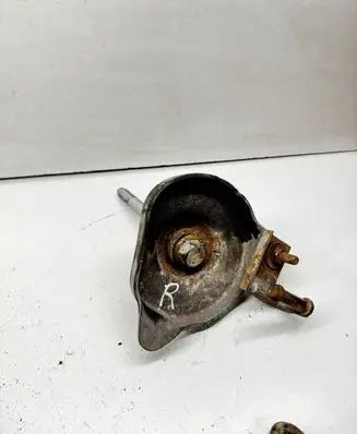 BMW 5 F10 F11 Muffler mount bracket/holder 6850242 33316850242