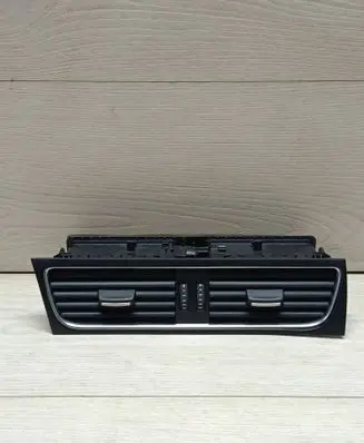 Audi A4 S4 B8 8K Dash center air vent grill 8T1820951B