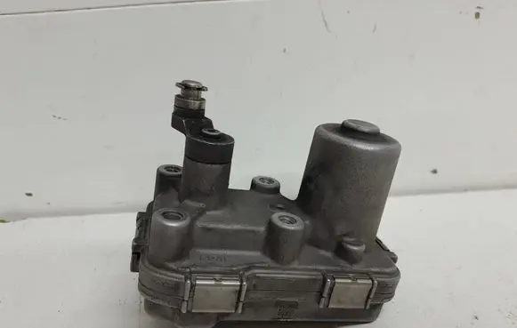 BMW 3 E90 E91 Turbine electric control actuator A2C53376673