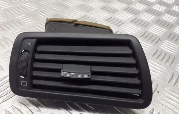 Peugeot 807 Rear air vent grill 1484109077