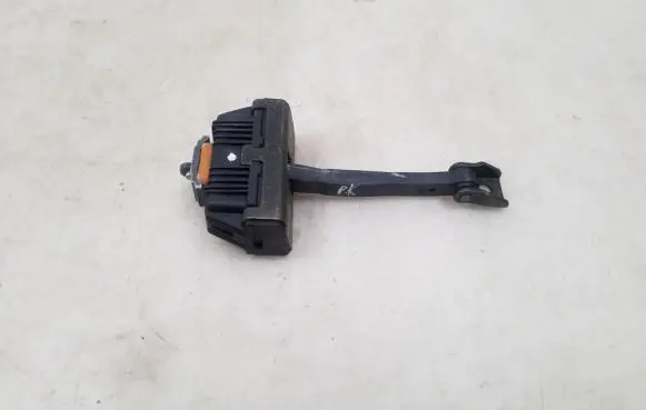 BMW 5 E60 E61 Front door check strap stopper 7033609