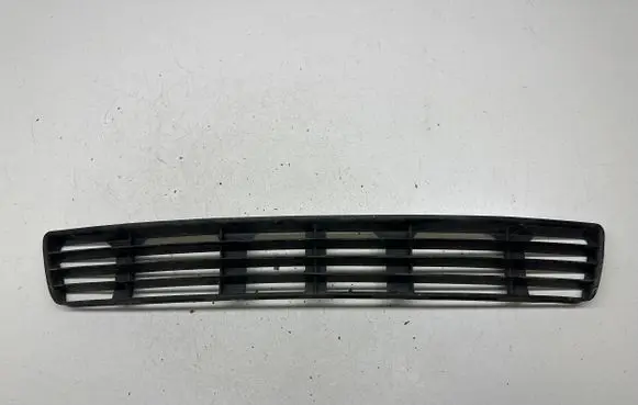 Audi A4 S4 B5 8D Front bumper lower grill 8D0807683