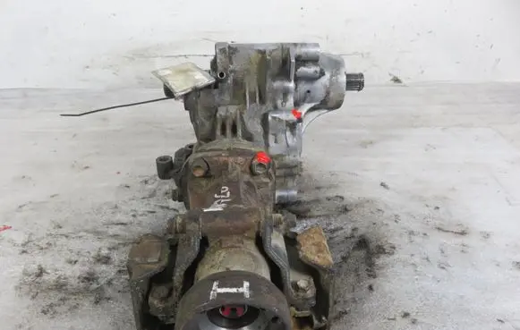 Suzuki Swift I Rear gearbox reducer/haldex oil pump 