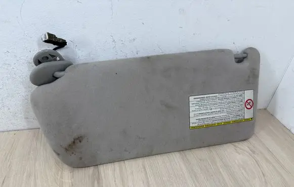 Toyota Corolla Verso AR10 Sun visor 