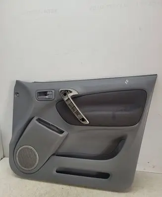 Toyota RAV 4 (XA20) Front door card panel trim