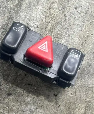 Mercedes-Benz E W211 Hazard light switch 2088200310