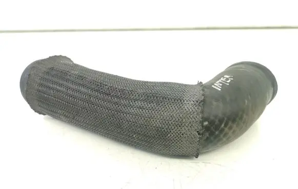 Intercooler hose/pipe