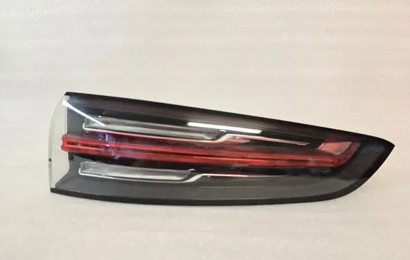 Porsche Cayenne (9Y0 9Y3) Rear/tail lights 9Y0945096
