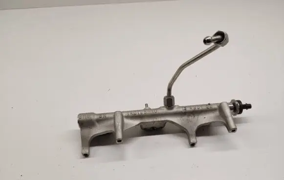 BMW 2 F45 Fuel main line pipe 7639975