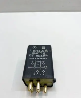 Mercedes-Benz SLC C107 Other relay A1078200010 1078200010